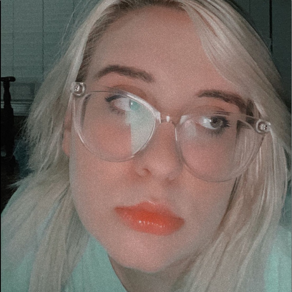 Meet your Posher, Hailey